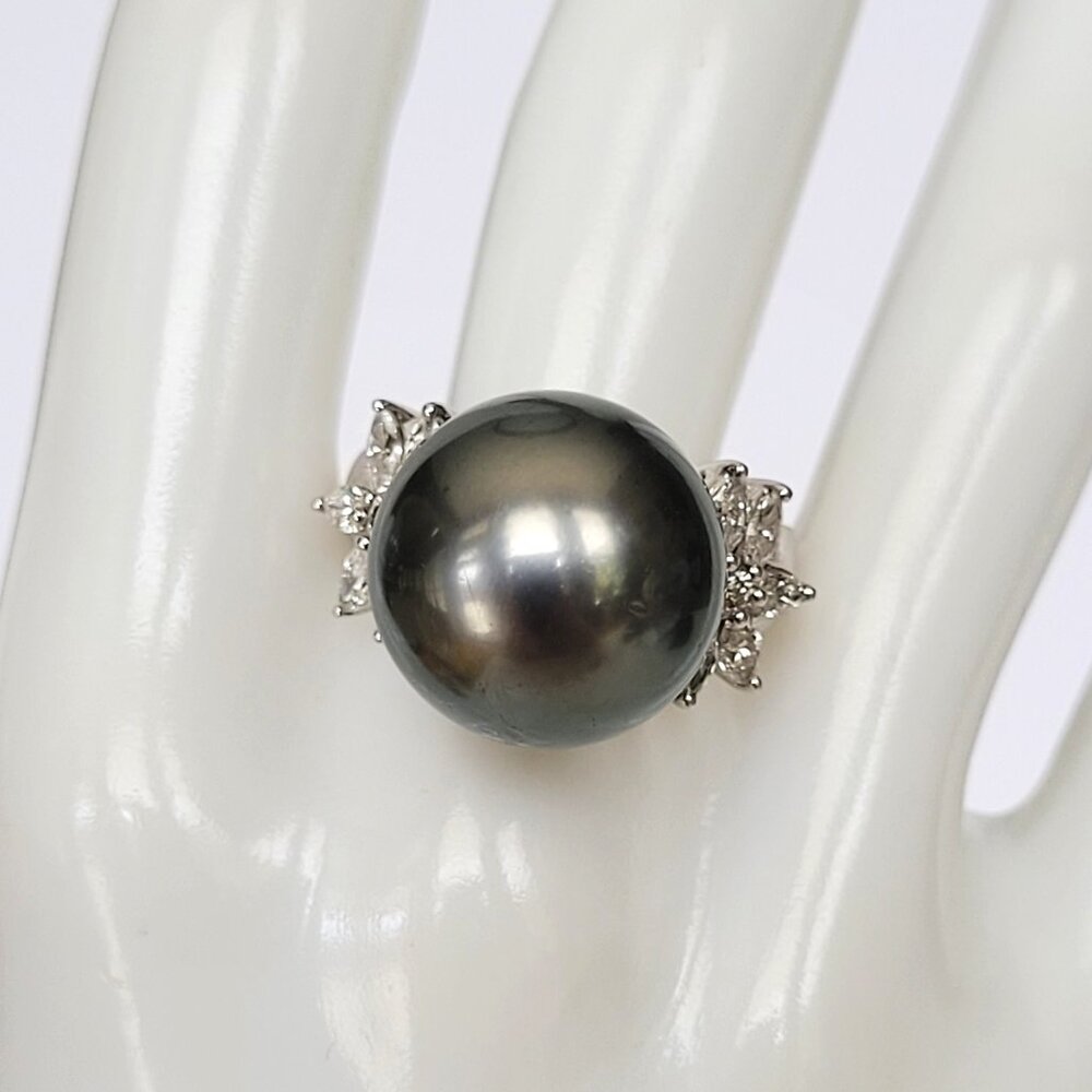 18K White Gold Tahitian Pearl 15-15.5mm & 1.12CT Marquise & Round Diamond Ring